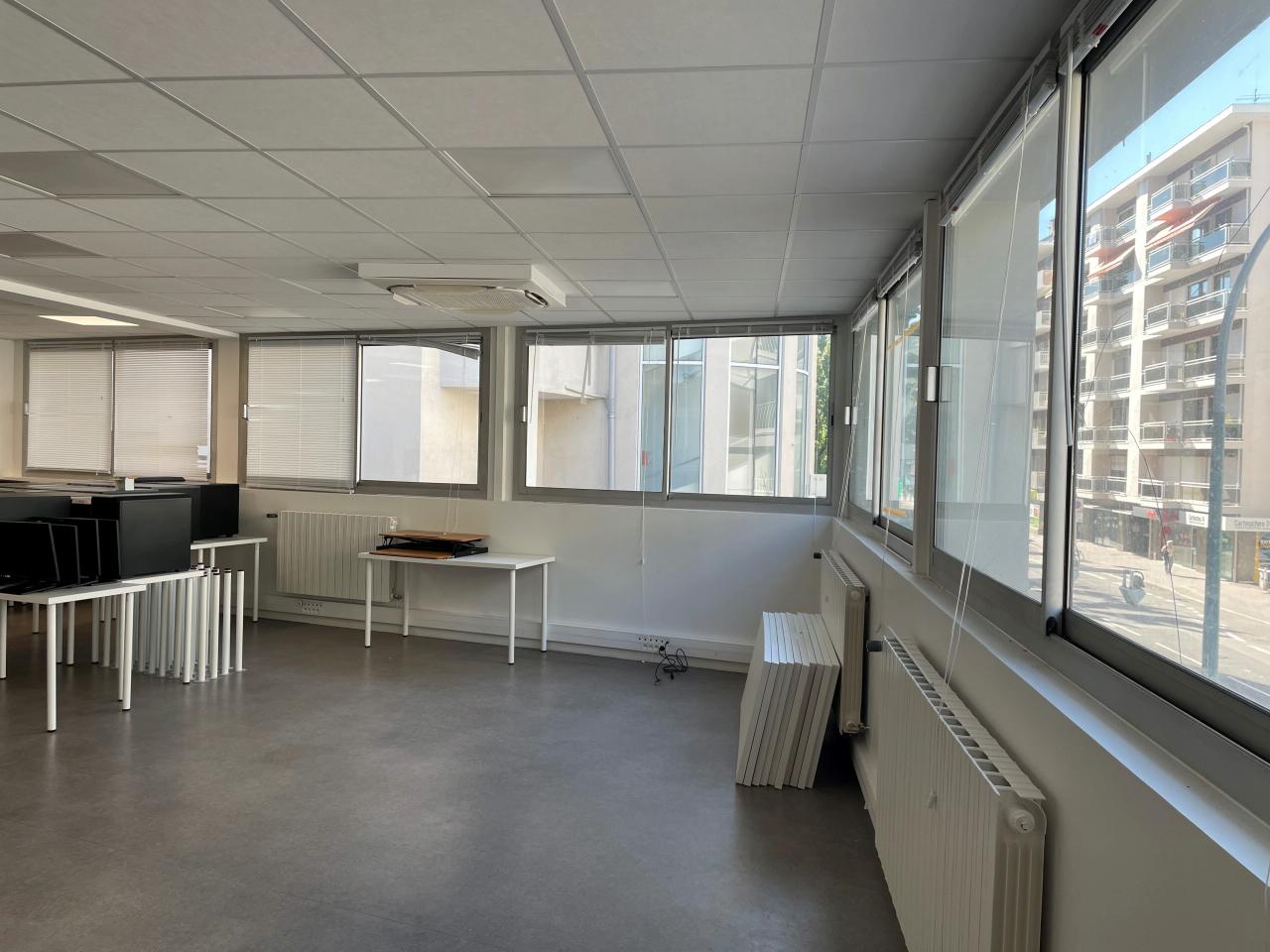 Bureau Annecy 140m² Location bureau Annecy Haute-Savoie OLBUR2423065 0